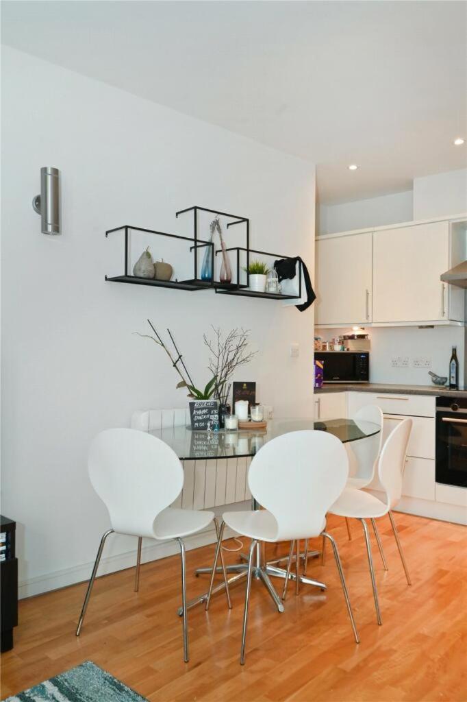 Stylish 2-bed Flat Next To Tower Of Londres