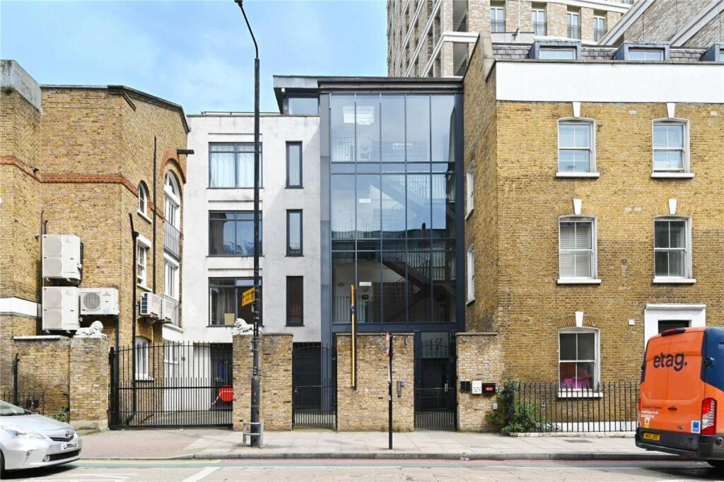 Stylish 2-bed Flat Next To Tower Of * Londres